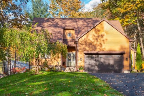 45 N Farms Rd, Haydenville, MA, 01039-9712 | Card Image