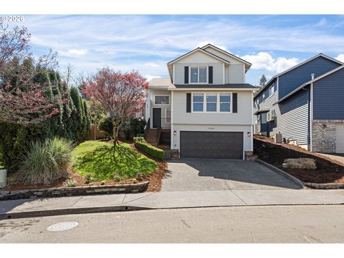 17369 Wake Robin Cir, Oregon City, OR, 97045-4502 | Card Image