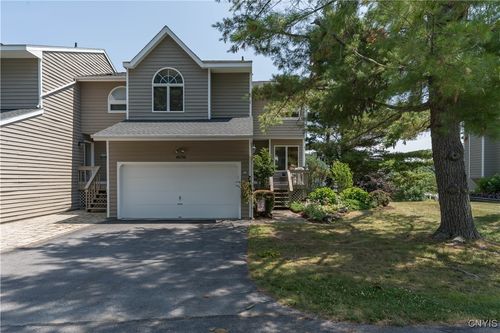 46736 Malara Way, Wellesley Island, NY, 13640-3303 | Card Image