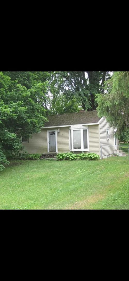 117 Swedish Dr, Battle Creek, MI, 49037-1474 | Card Image