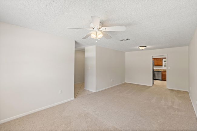 Living Room | Image 9
