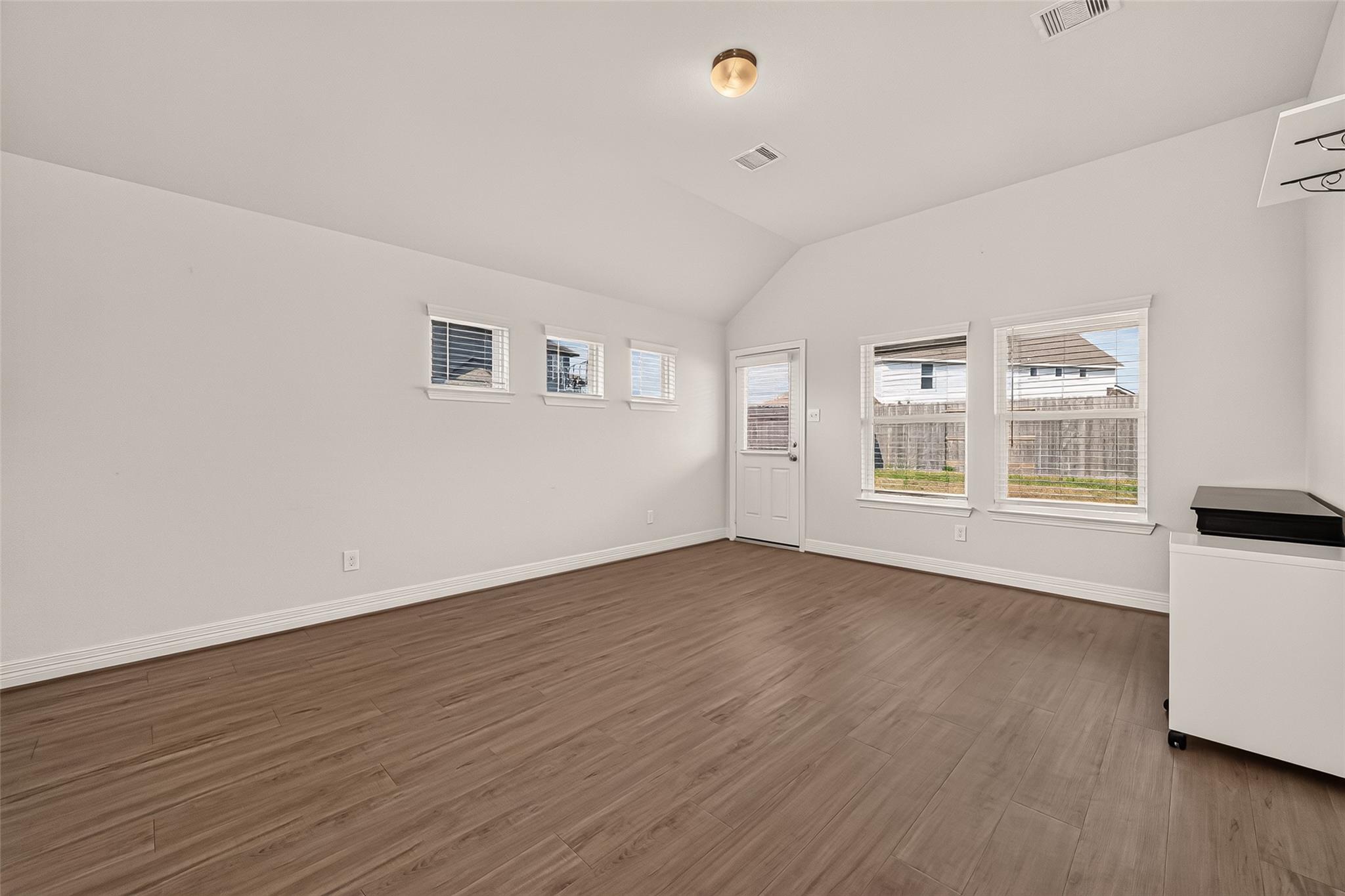 Residential Lease in Cypress 5