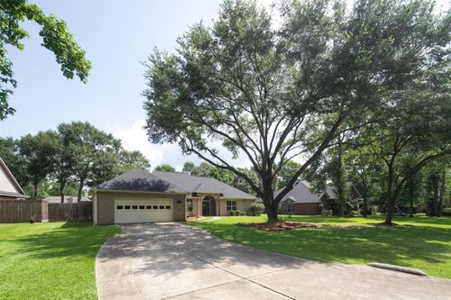 2452 Ripplewood Dr, Conroe, TX, 77384-3678 | Card Image