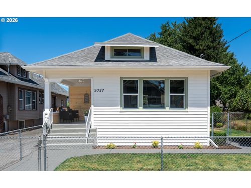 2027 N Webster St, Portland, OR, 97217-3840 | Card Image