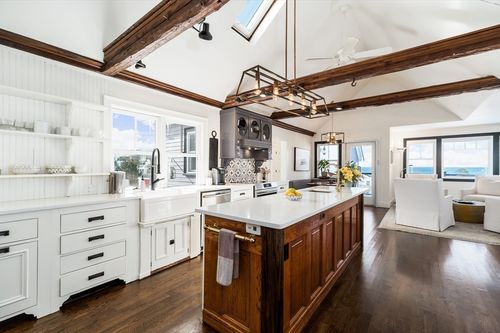 1030 Washington St, Gloucester, MA, 01930-1162 | Card Image