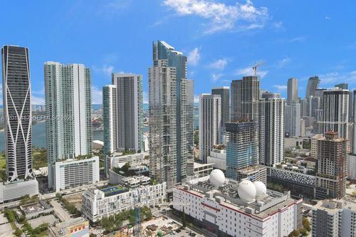 2900-851 Ne 1st Ave, Miami, FL, 33132-1817 | Card Image