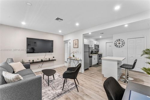 1-1521 Ne 118th Ter, Miami, FL, 33161 | Card Image