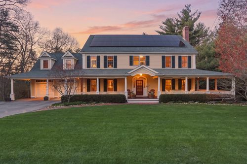 141 Independence Rd, Concord, MA, 01742-2654 | Card Image