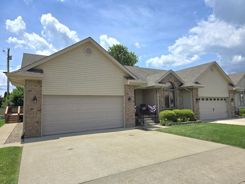 108 Condominium Dr, Grayson, KY, 41143-9331 | Card Image