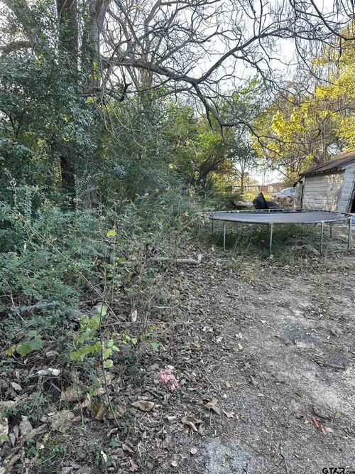 1914 N Spring Ave, Tyler, TX, 75702-2252 | Card Image