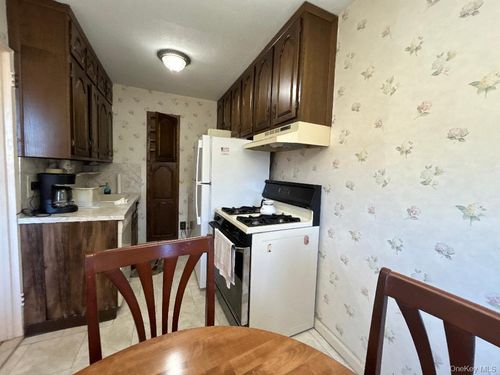 5-94-17 160th Street, New York, NY, 11357 | Card Image