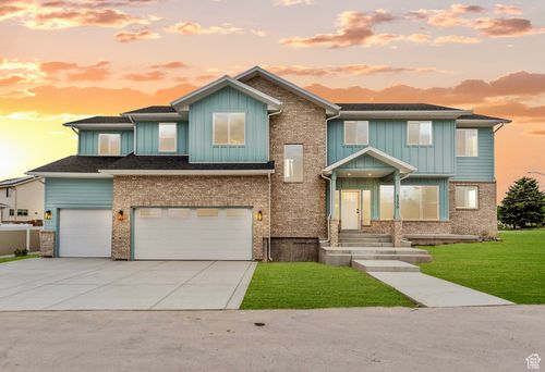 5330 W 3500 S, West Valley City, UT, 84120-2704 | Card Image