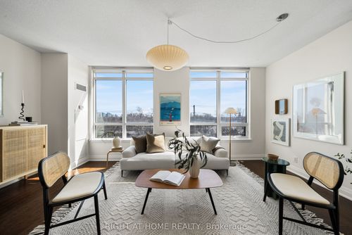 611-520 Steeles Ave W, Thornhill, ON, L4J0H2 | Card Image