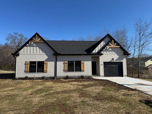 403 Hidden Valley Cir, McMinnville, TN, 37110-5415 | Card Image