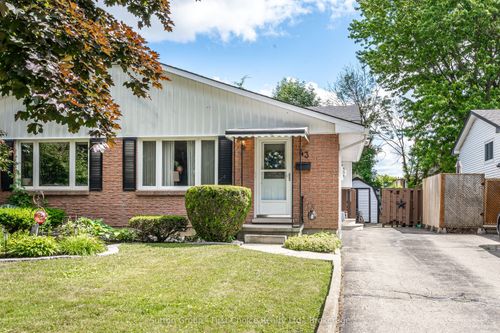 43 Wooton Crt, Stratford, ON, N4Z1B9 | Card Image