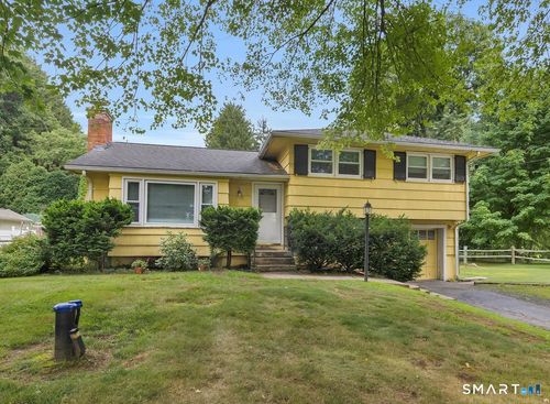 36 Willow St, South Windsor, CT, 06074-3124 | Card Image