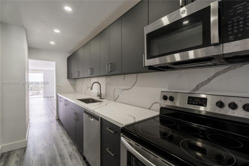 apt-710-3660 Ne 166th St, North Miami Beach, FL, 33160-3823 | Card Image