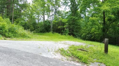 9999 Mountain View Rd, Williamsburg, KY, 40769 | Card Image