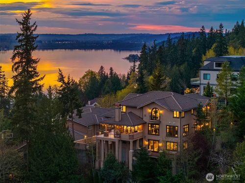 20615 Ne 16th St, Sammamish, WA, 98074-6678 | Card Image