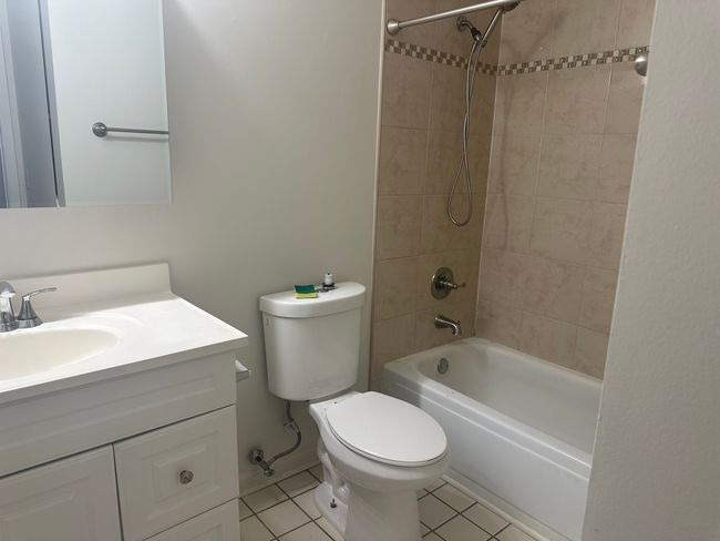 547 Vail Ct, Townhouse with 3 bedrooms, 1 bathrooms and 1 parking in Wheeling IL | Image 22