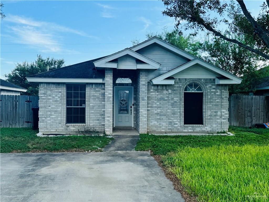 Los Arcos Cir, Weslaco, TX 78599