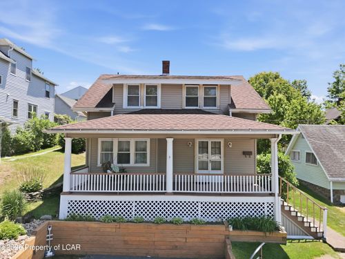 15 Baldwin St, Dallas, PA, 18612-1029 | Card Image