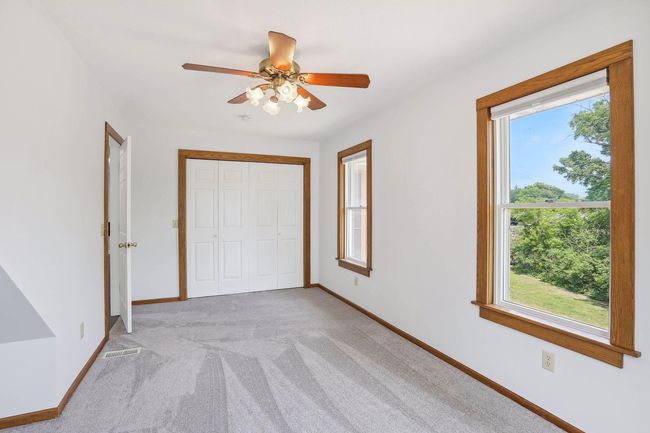 401 Highway 7, House other with 5 bedrooms, 2 bathrooms and null parking in Excelsior MN | Image 19