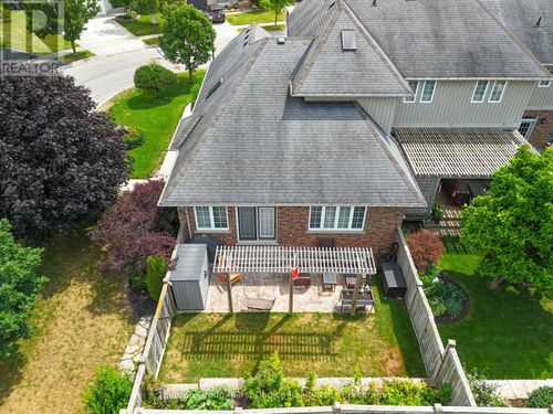 123 Long Dr, Stratford, ON, N5A7Y9 | Card Image