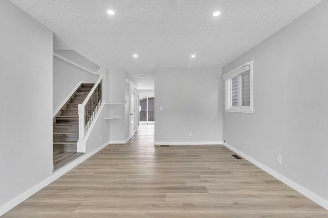 201 Templemont Drive Ne, Home with 4 bedrooms, 2 bathrooms and 3 parking in Calgary AB | Image 15