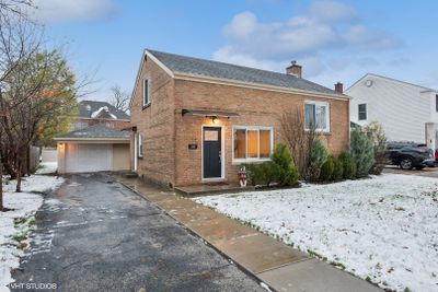 181 S West Avenue, House other with 3 bedrooms, 2 bathrooms and 1 parking in Elmhurst IL | Image 1