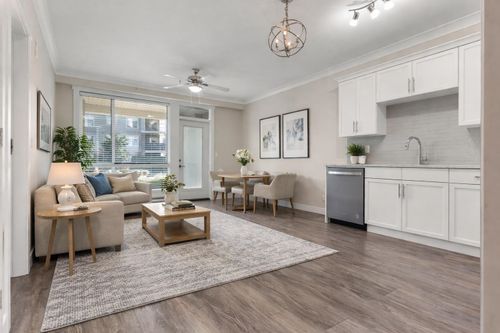 102-45761 Stevenson Rd, Chilliwack, BC, V2R0Y7 | Card Image