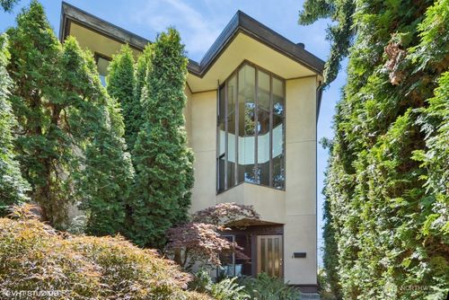 3921 S Angeline St, Seattle, WA, 98118-1713 | Card Image
