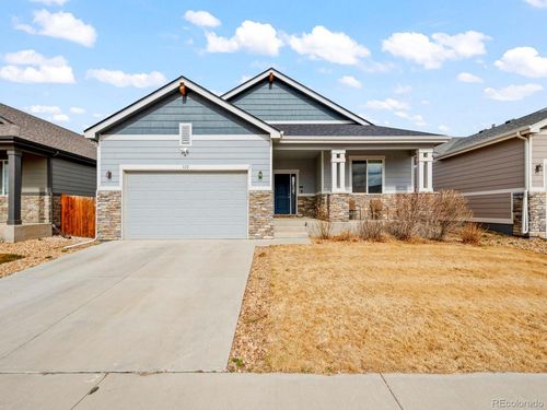 822 Settlers Dr, Milliken, CO, 80543-3227 | Card Image