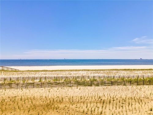 319 Audubon Pl, Dauphin Island, AL, 36528-3524 | Card Image