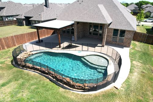 645 Summer Grove Dr, Midlothian, TX, 76065-3862 | Card Image