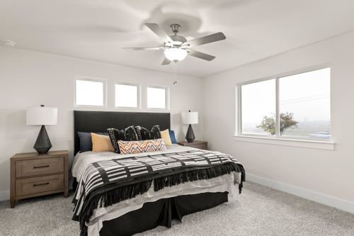 132 Whinny Way, Georgetown, TX, 78626-3217 | Card Image