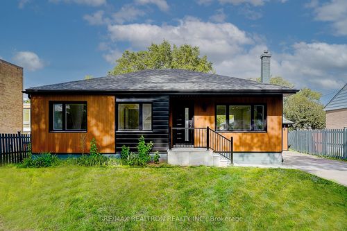 163 Maurice Dr, Oakville, ON, L6K2W8 | Card Image