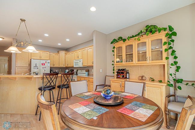 Dining with Built-in | Image 15