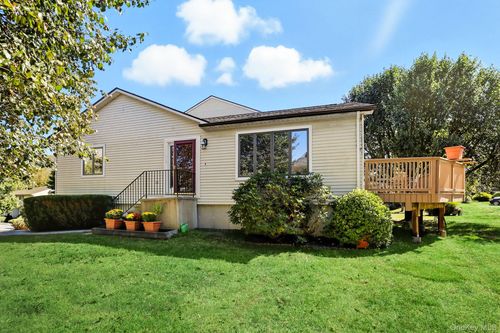 84 Krystal Dr, Somers, NY, 10589-3035 | Card Image