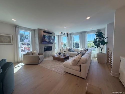 11-3 Victor Lane, Yonkers, NY, 10710 | Card Image