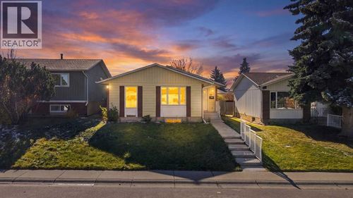95 Rundleson Way Ne, Calgary, AB, T1Y3H7 | Card Image