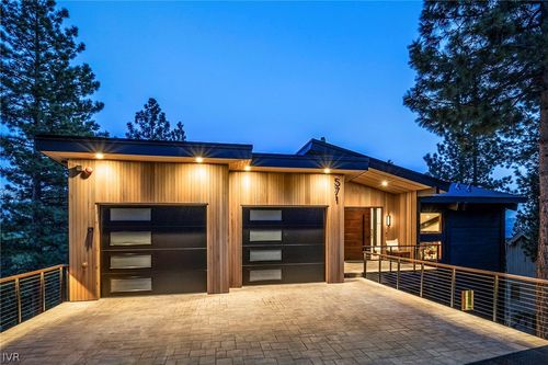 571 Dale Dr, Incline Village, NV, 89451-8302 | Card Image