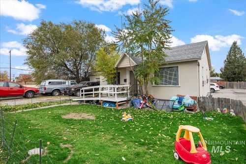 2008 E Linden St, Caldwell, ID, 83605-5544 | Card Image