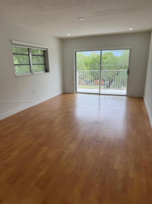 306-12105 Ne 11th Pl, North Miami, FL, 33161 | Card Image