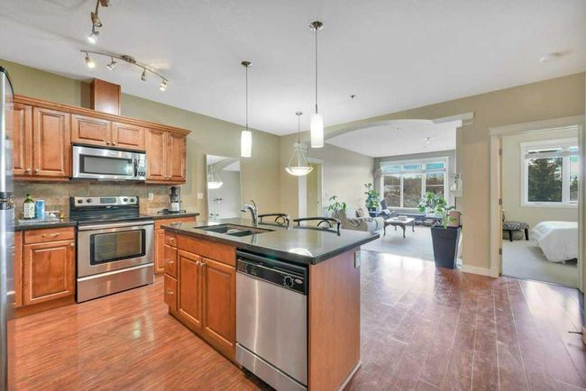 304 - 4707 50 Street, Condo with 2 bedrooms, 2 bathrooms and 2 parking in Sylvan Lake AB | Image 5