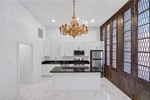 apt-7-920 Chartres St, New Orleans, LA, 70116-3225 | Card Image