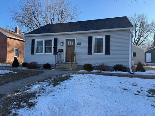 505 W Van Dusen St, Springfield, MN, 56087-1038 | Card Image