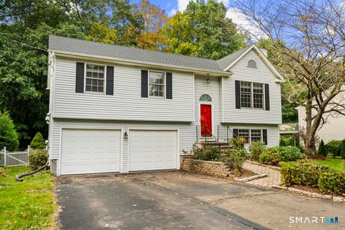 315 Kenwood Ave, Hamden, CT, 06518-2137 | Card Image