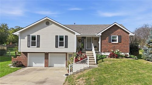 2008 Joy St, Excelsior Springs, MO, 64024-9767 | Card Image