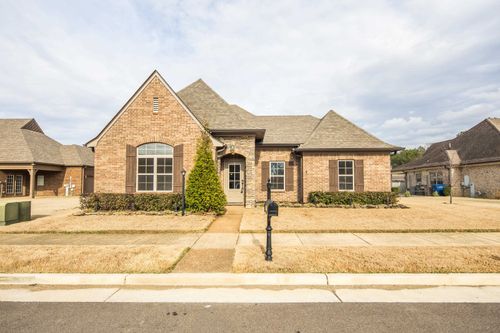 5260 Spruce View Way, Lakeland, TN, 38002-4876 | Card Image